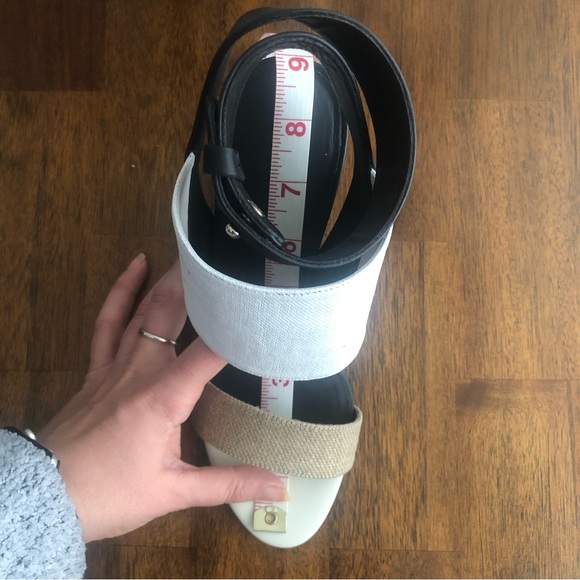 DAMAGED: NIB $425 VINCE Kyra Wedge Sandal in Black/White/Natural in size 6.5! - Picture 11 of 11